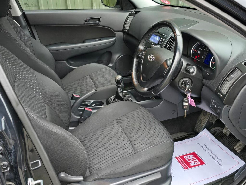 Used Hyundai i30 2010 for sale - 77037893: Photo 14