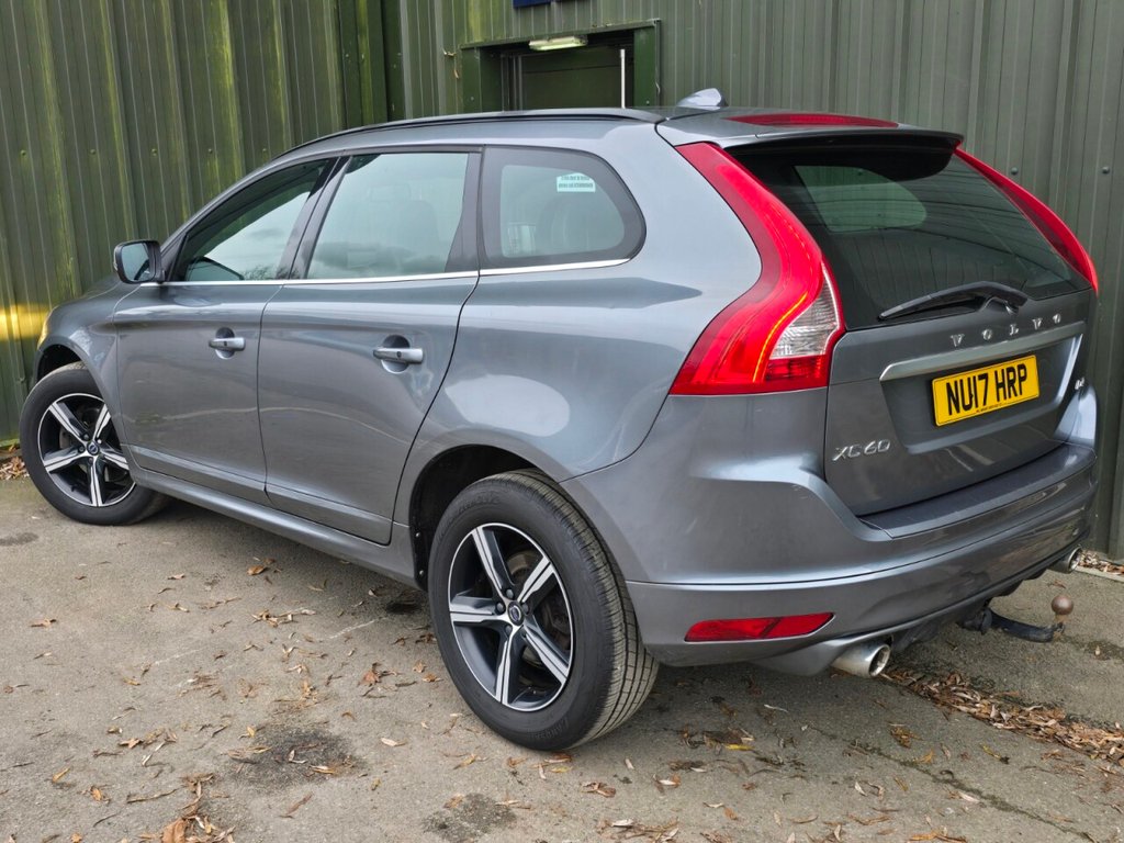 Used Volvo XC60 2017 for sale - 76973778: Photo 2