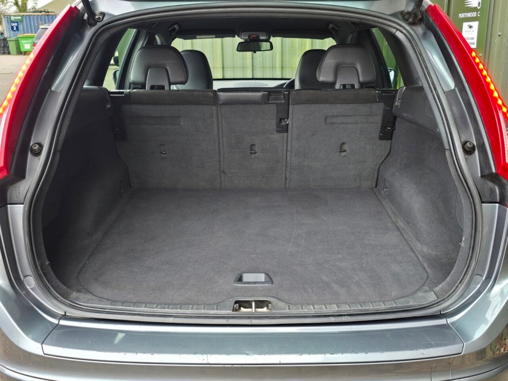 Used Volvo XC60 2017 for sale - 76973778: Photo 9