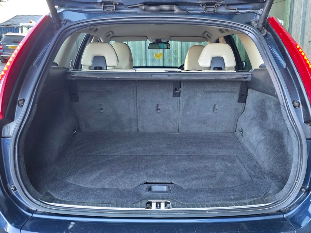 Used Volvo XC60 2013 for sale - 77172287: Photo 10