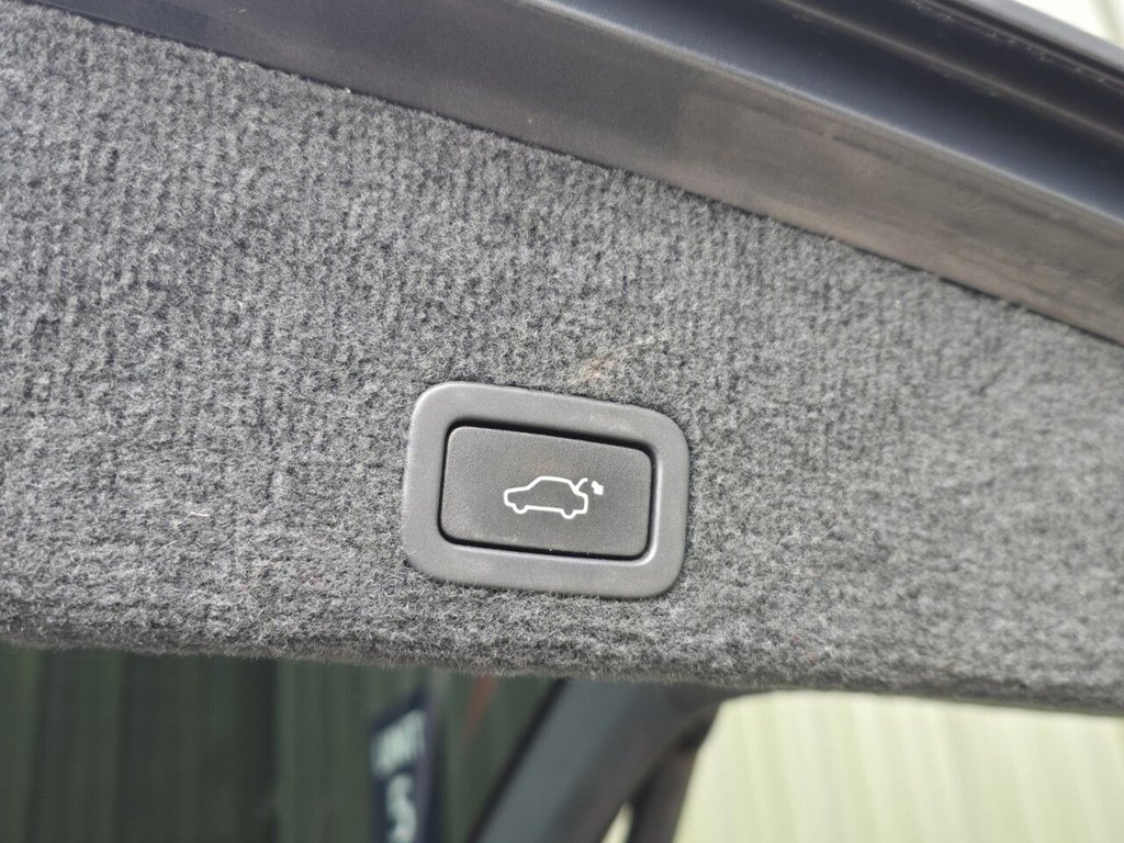 Used Volvo XC60 2014 for sale - 77952729: Photo 11