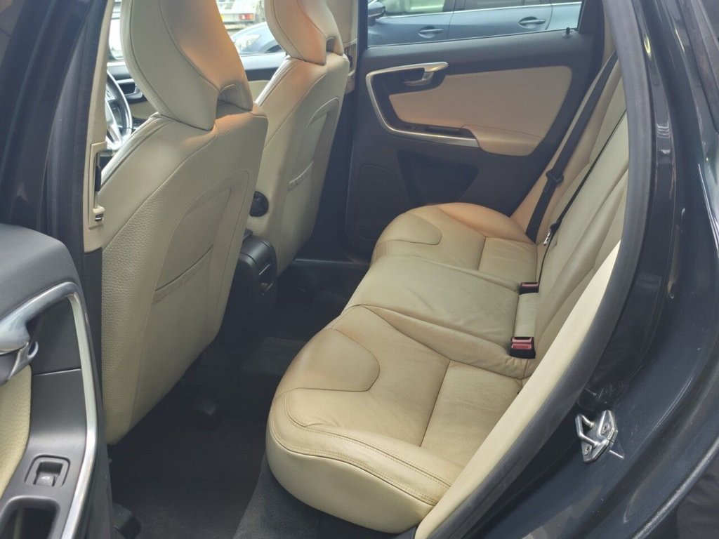 Used Volvo XC60 2014 for sale - 77952729: Photo 22