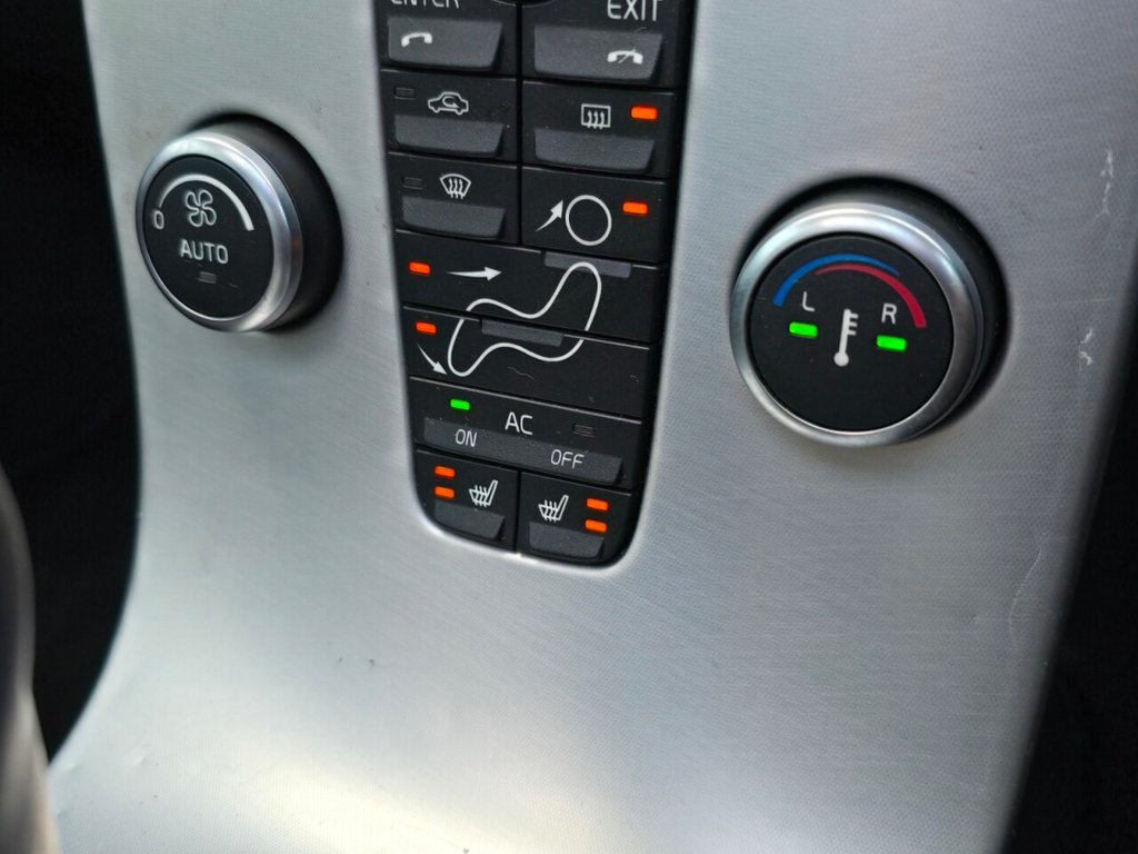 Used Volvo S40 2011 for sale - 77360119: Photo 29