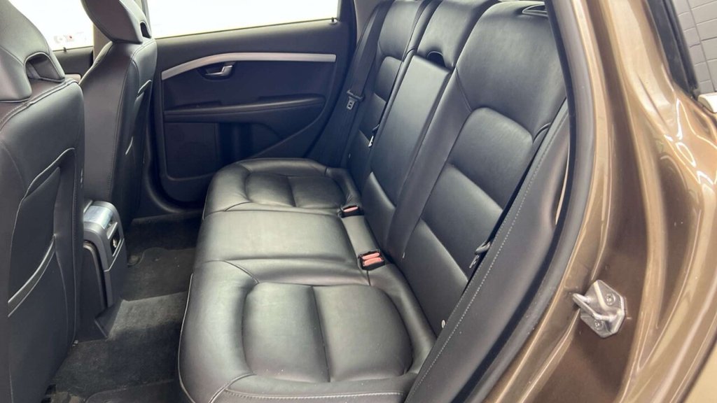 Used Volvo V70 2014 for sale - 77038275: Photo 8