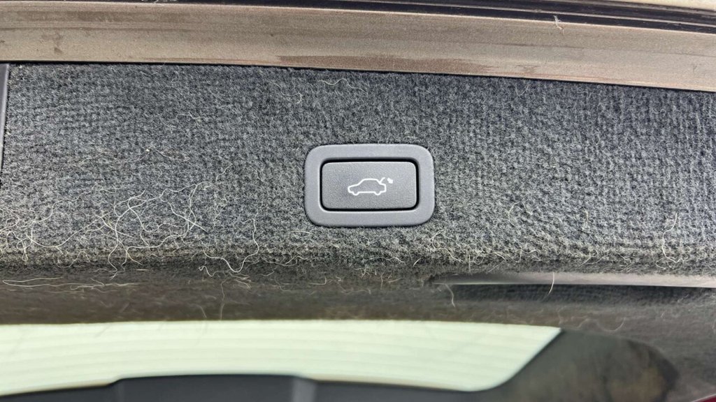 Used Volvo V70 2014 for sale - 77038275: Photo 9