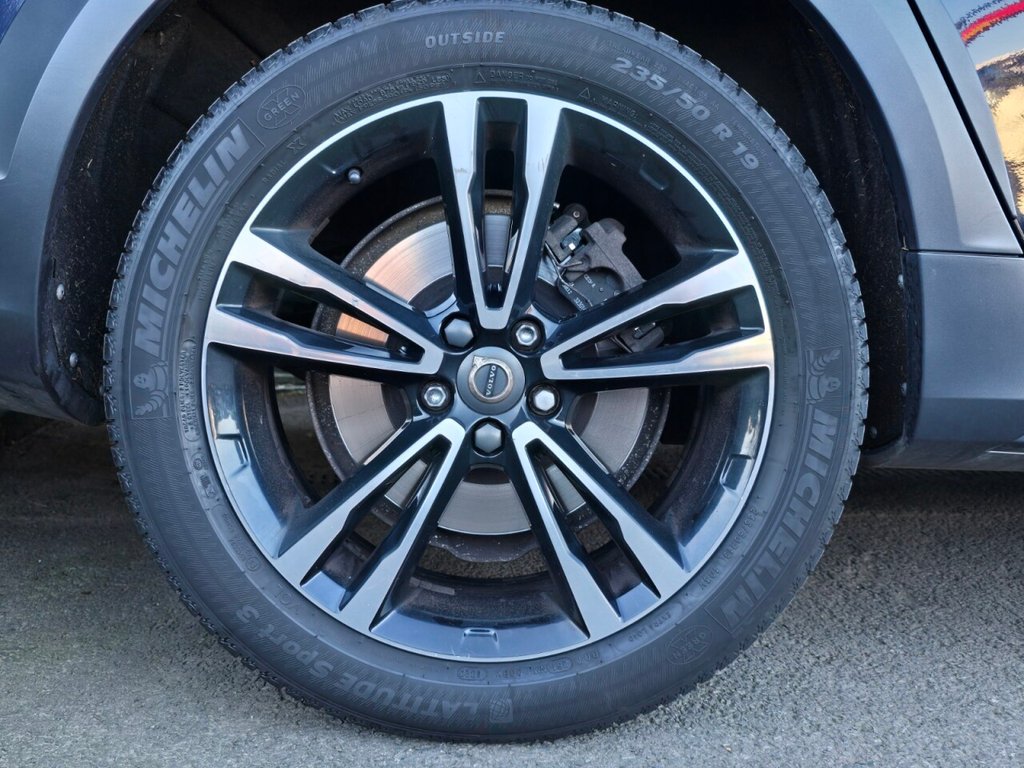 Used Volvo V90 Cross Country 2017 for sale - 77038349: Photo 14