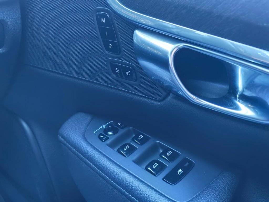 Used Volvo V90 Cross Country 2017 for sale - 77038349: Photo 26