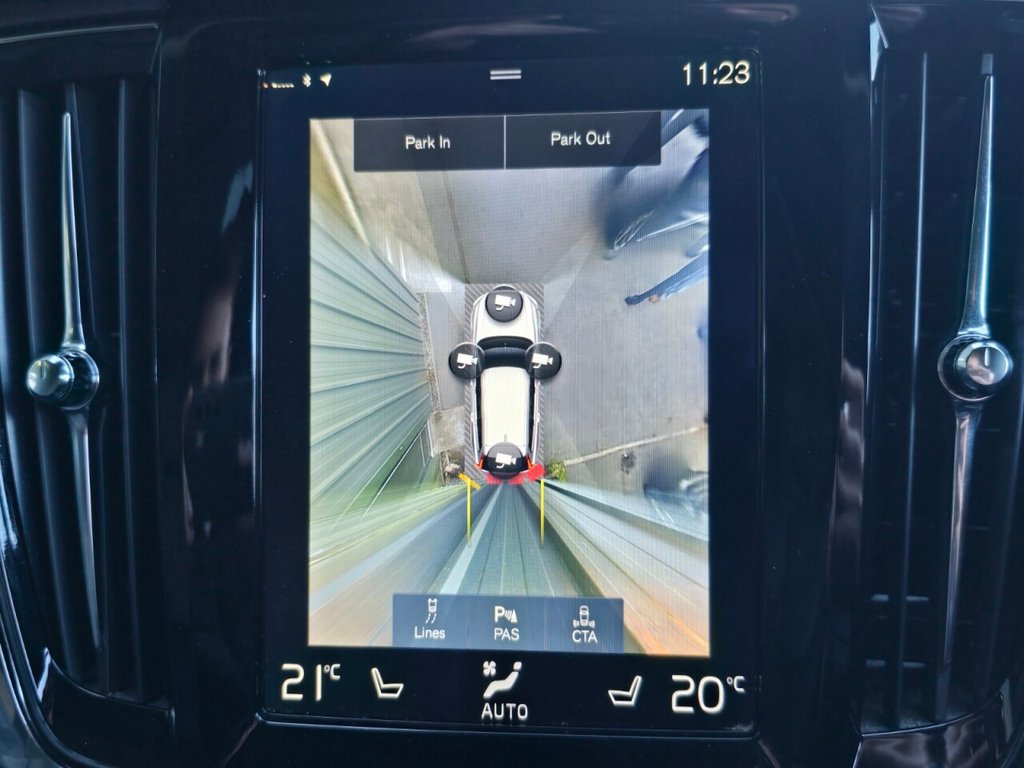 Used Volvo V90 Cross Country 2017 for sale - 77038349: Photo 30