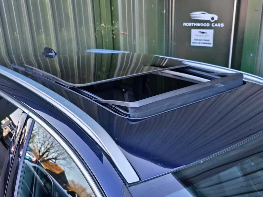 Used Volvo V90 Cross Country 2017 for sale - 77038349: Photo 32