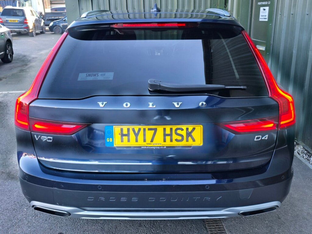 Used Volvo V90 Cross Country 2017 for sale - 77038349: Photo 8