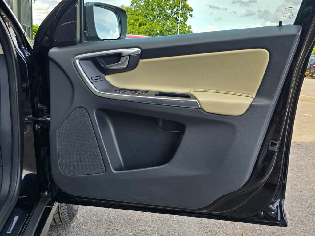 Used Volvo XC60 2016 for sale - 76665539: Photo 18