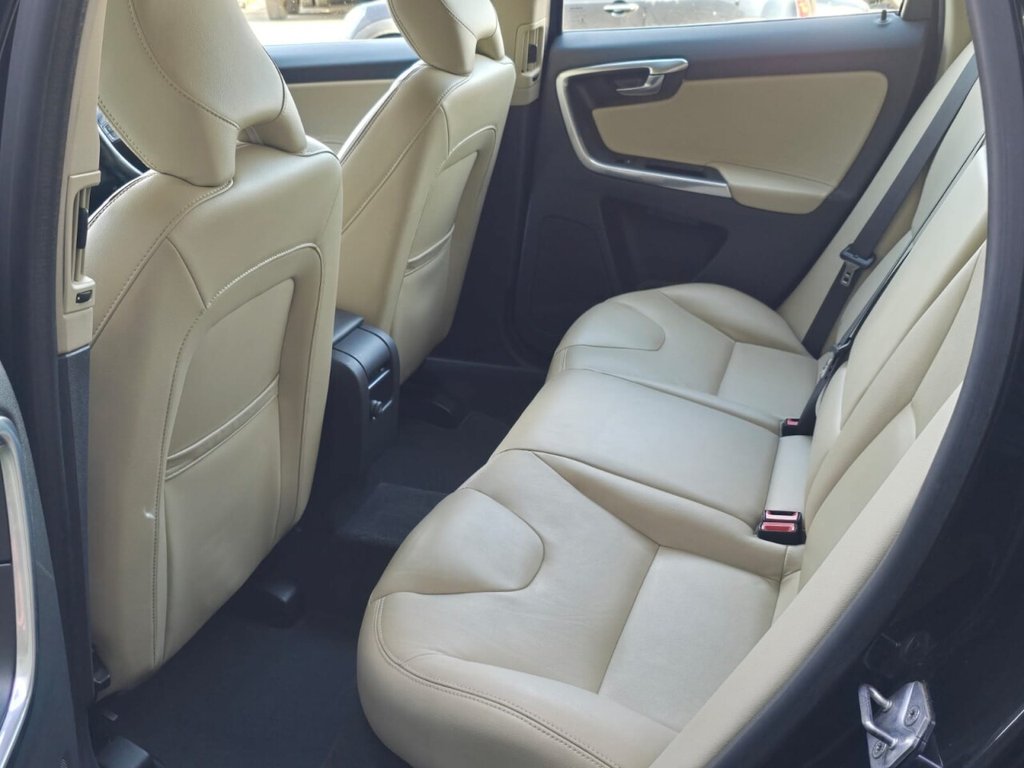 Used Volvo XC60 2016 for sale - 76665539: Photo 21