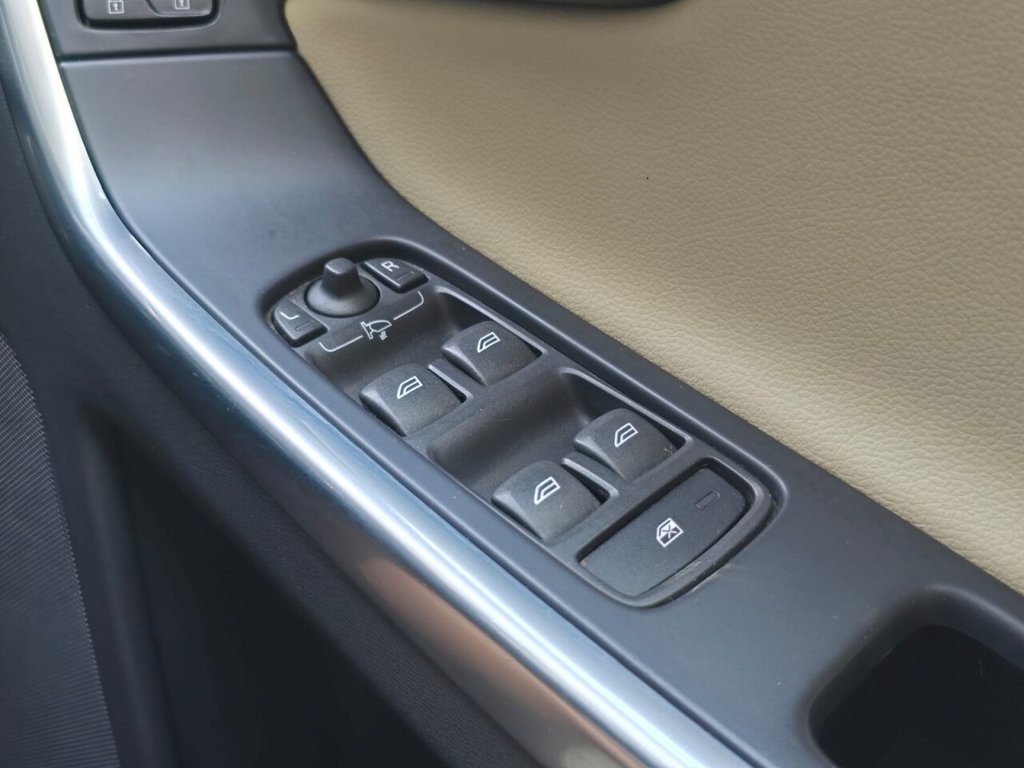 Used Volvo XC60 2016 for sale - 76665539: Photo 28