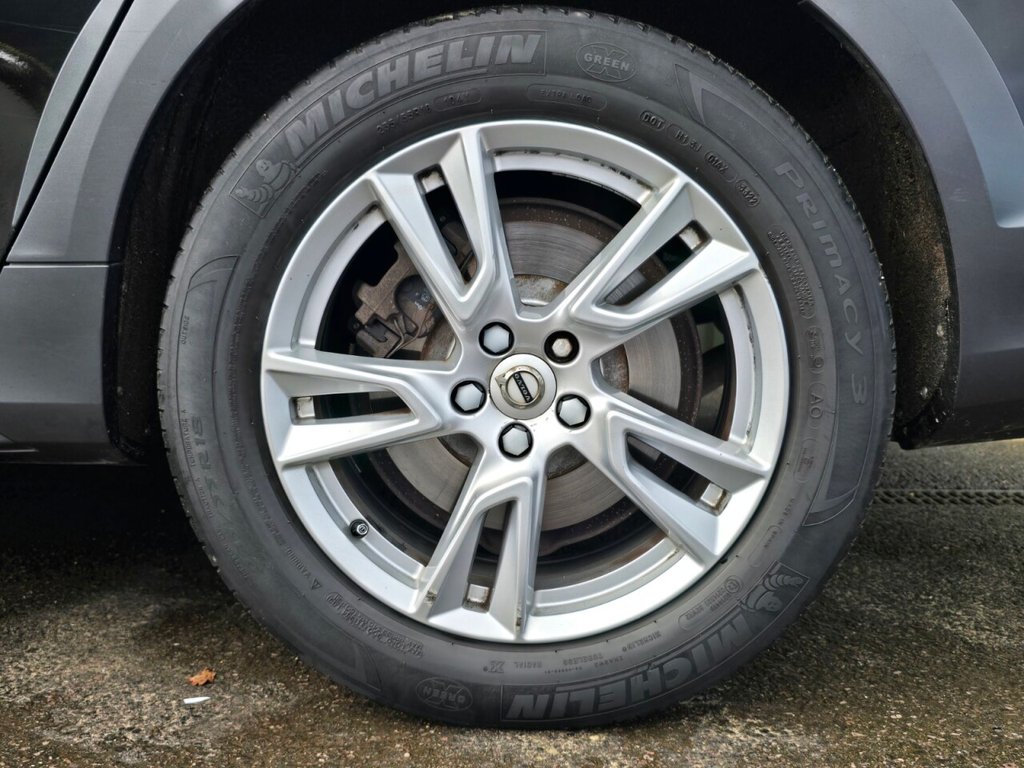 Used Volvo V90 Cross Country 2017 for sale - 77372877: Photo 13