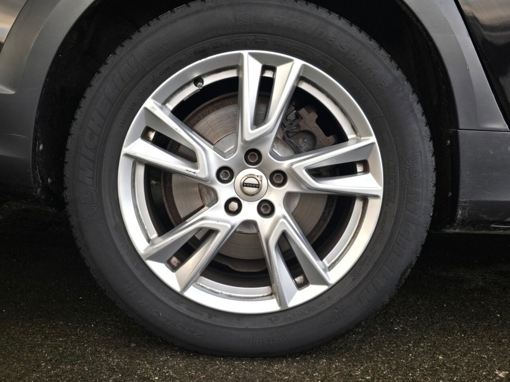 Used Volvo V90 Cross Country 2017 for sale - 77372877: Photo 15