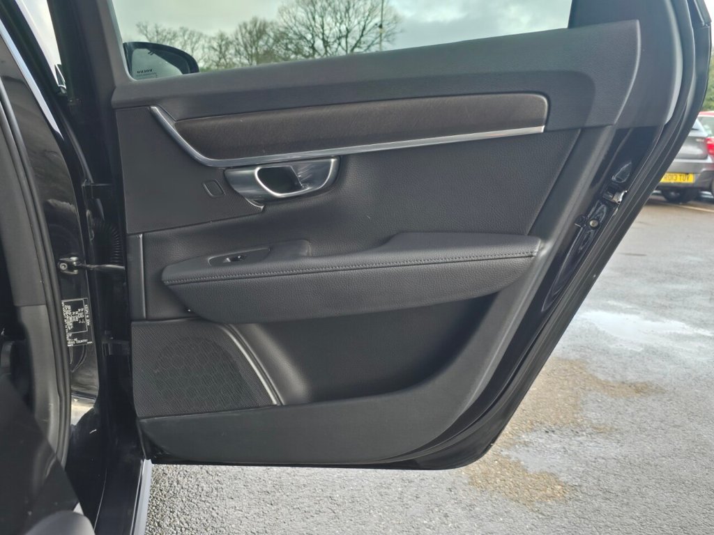 Used Volvo V90 Cross Country 2017 for sale - 77372877: Photo 22