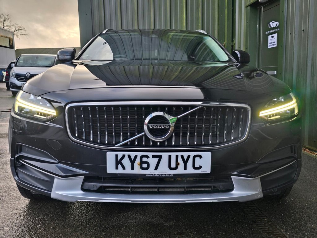 Used Volvo V90 Cross Country 2017 for sale - 77372877: Photo 4