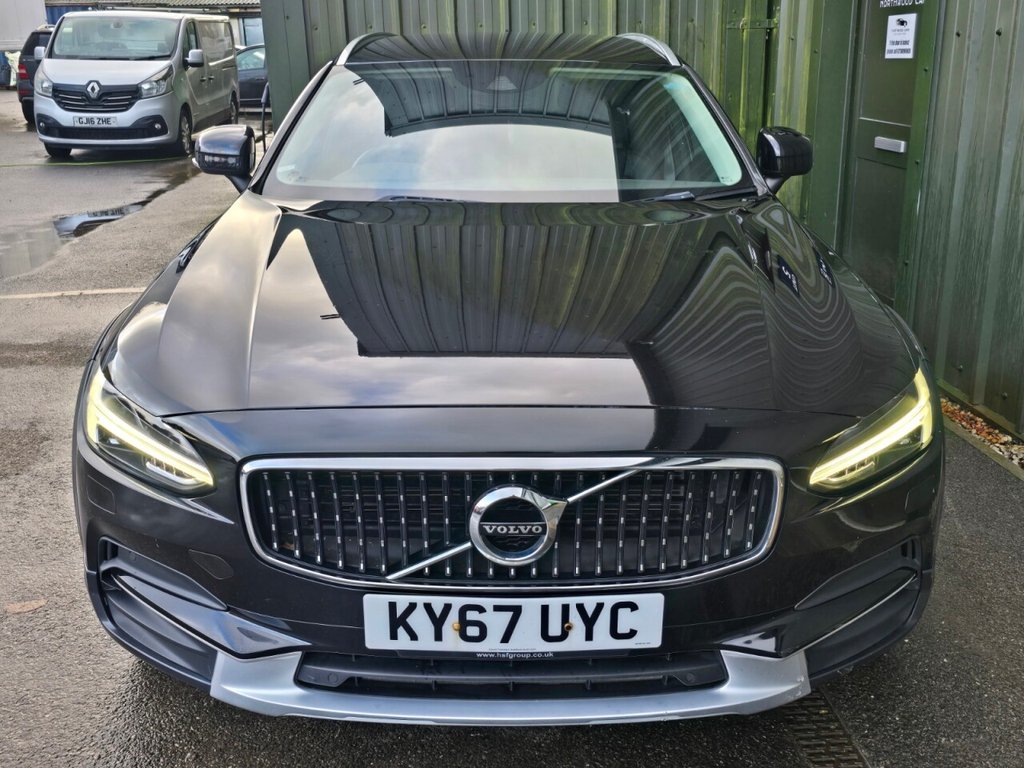 Used Volvo V90 Cross Country 2017 for sale - 77372877: Photo 5