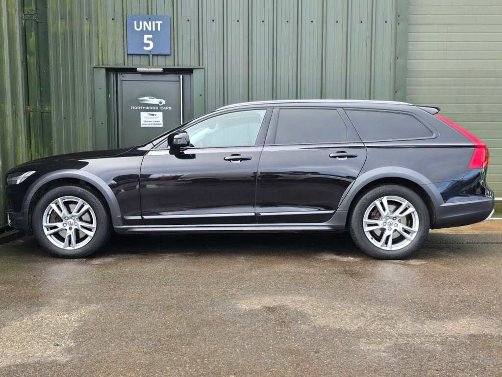 Used Volvo V90 Cross Country 2017 for sale - 77372877: Photo 6