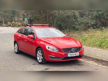 Used Volvo V60 2018 for sale - 77765319: Photo