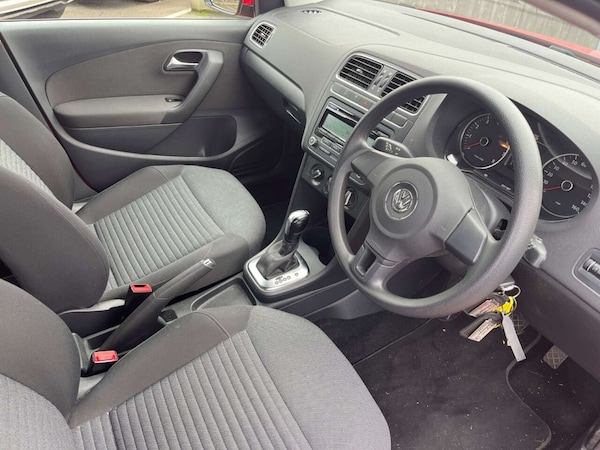 Used Volkswagen Polo 2010 for sale - 76304217: Photo 13