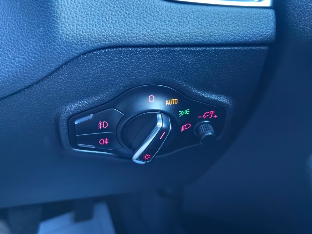 Used Audi Q5 2011 for sale - 76631812: Photo 25