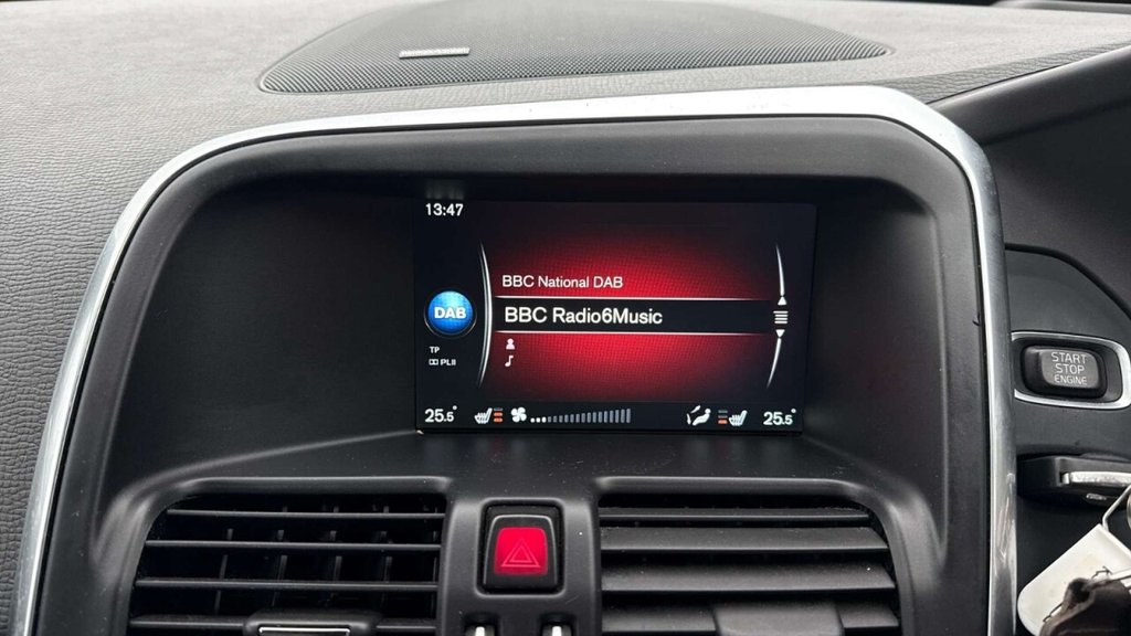 Used Volvo XC60 2015 for sale - 77067560: Photo 13