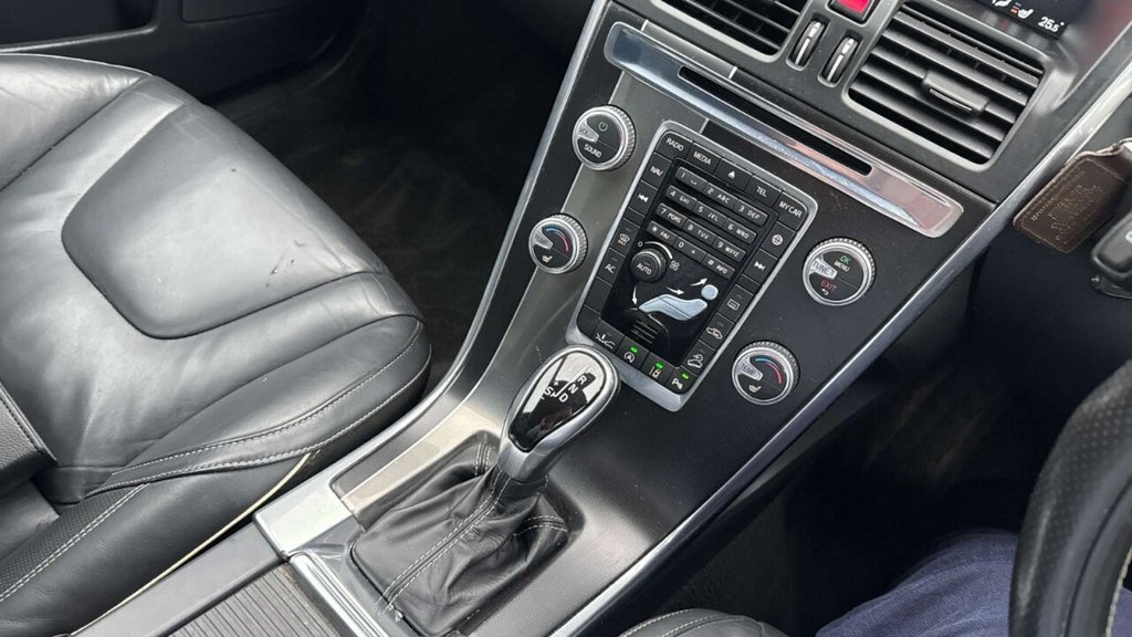 Used Volvo XC60 2015 for sale - 77067560: Photo 14