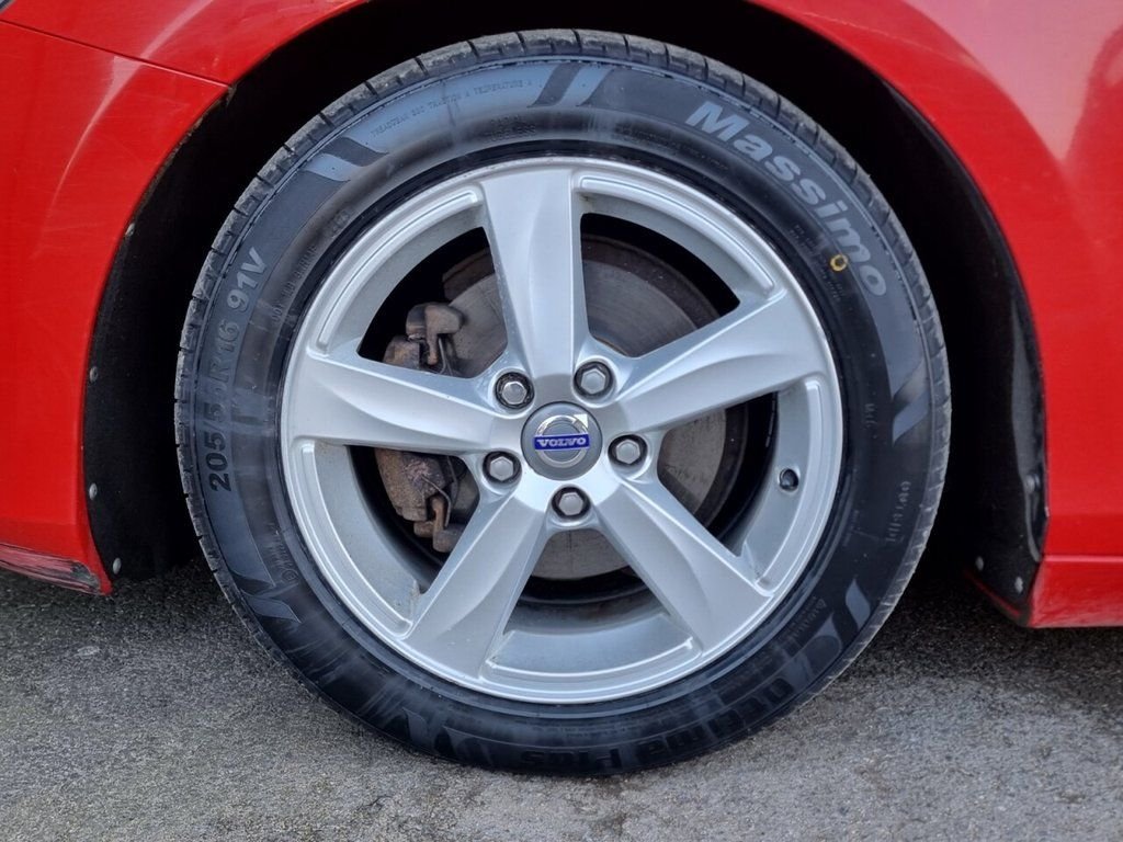 Used Volvo V40 2013 for sale - 76092873: Photo 11