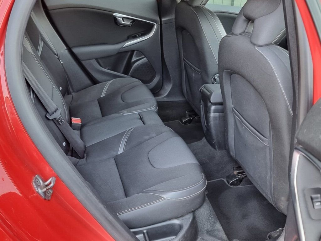 Used Volvo V40 2013 for sale - 76092873: Photo 17