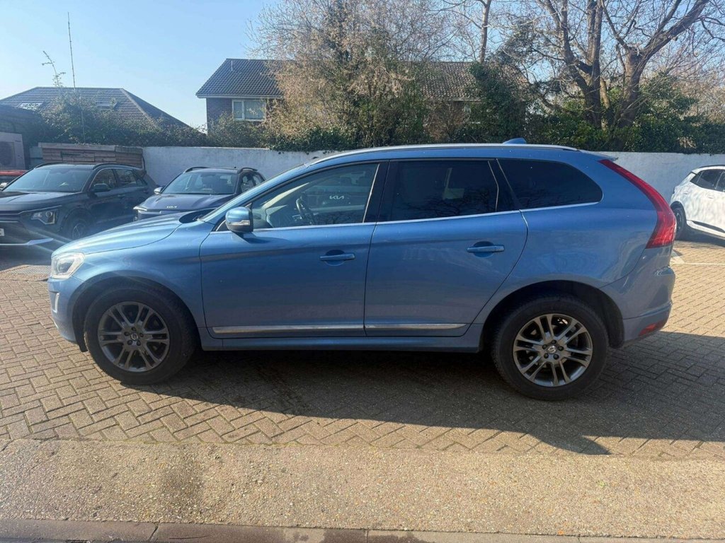 Used Volvo XC60 2015 for sale - 78003273: Photo 2