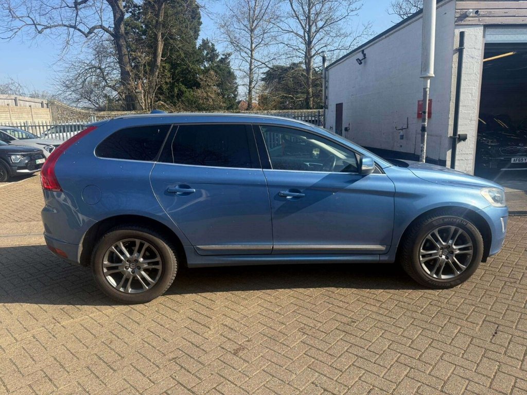 Used Volvo XC60 2015 for sale - 78003273: Photo 4