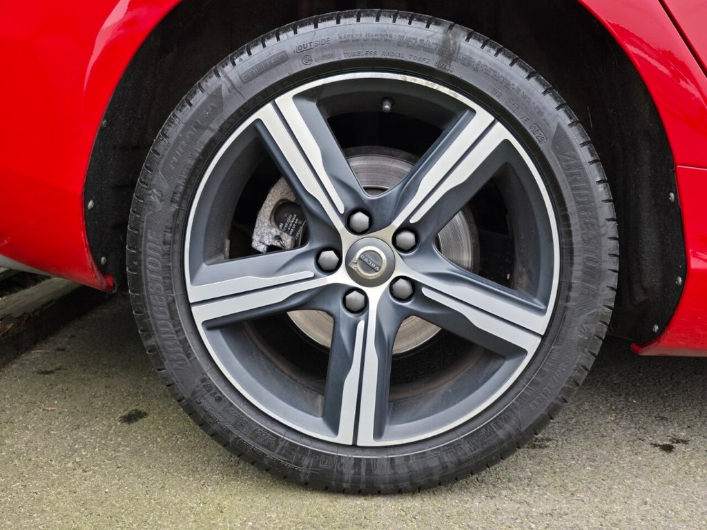 Used Volvo V40 2017 for sale - 77594115: Photo 13