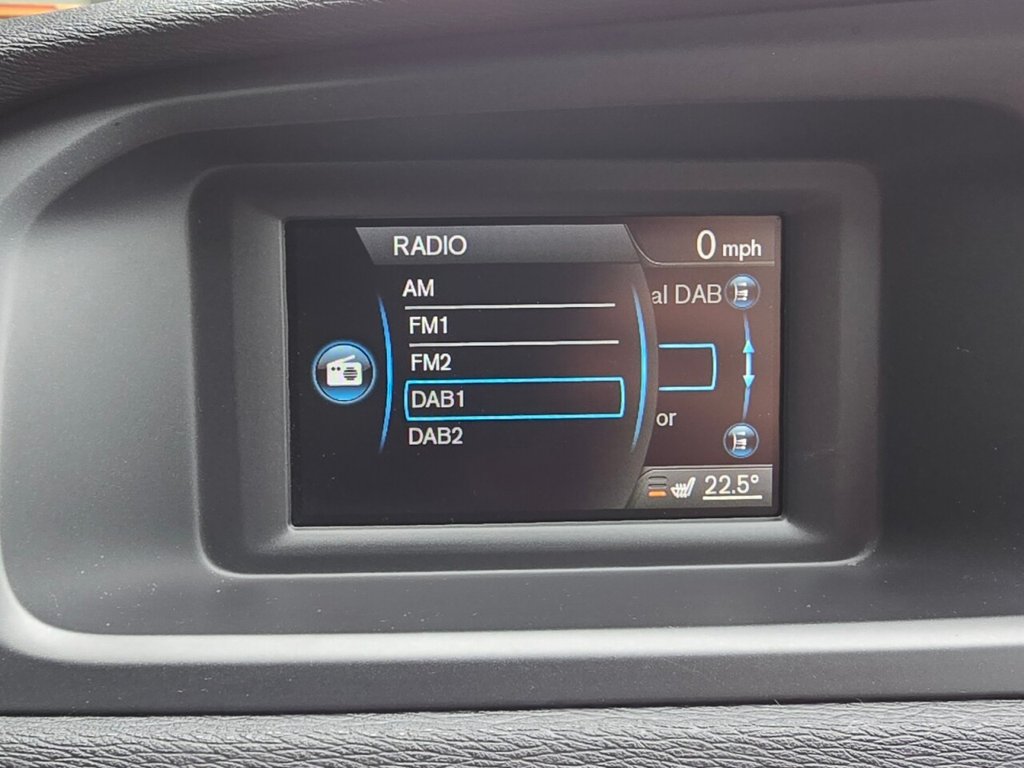 Used Volvo V40 2017 for sale - 77594115: Photo 30