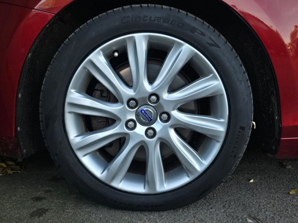 Used Volvo V40 2013 for sale - 76900785: Photo 11