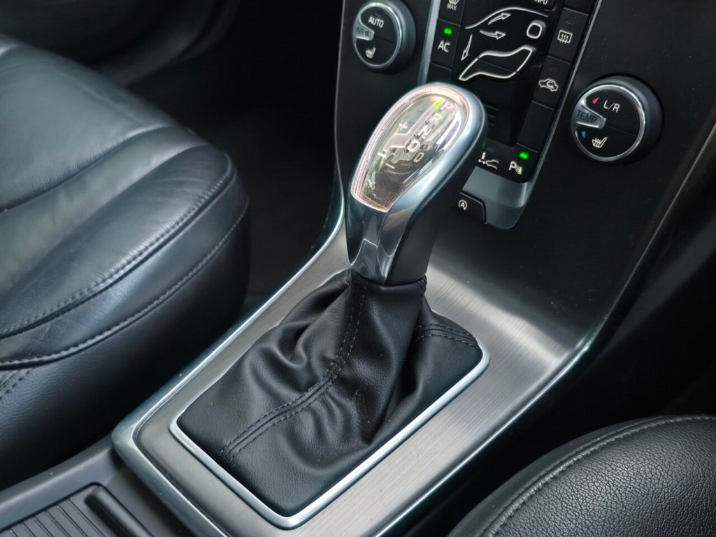 Used Volvo V40 2013 for sale - 76900785: Photo 27