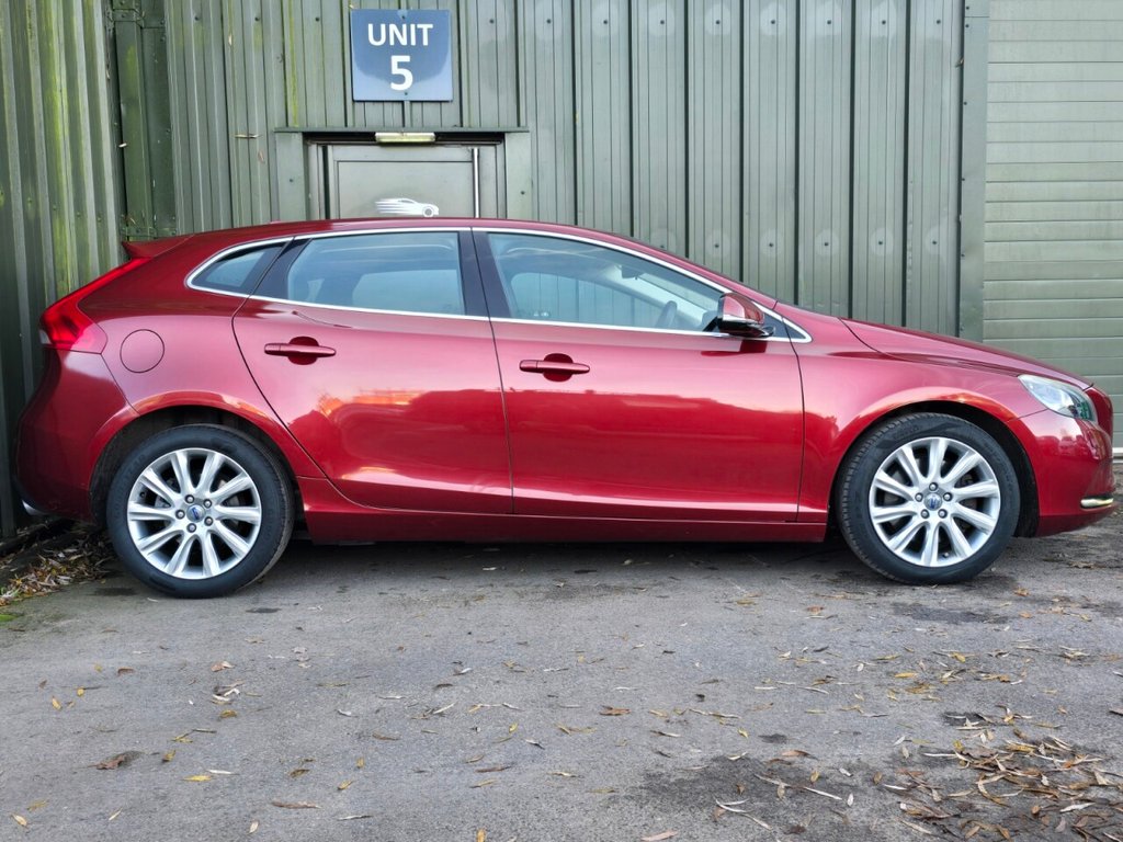 Used Volvo V40 2013 for sale - 76900785: Photo 3