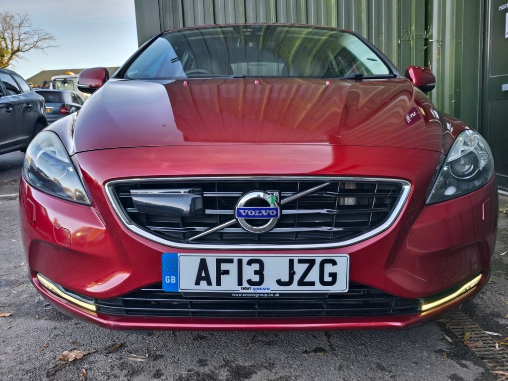 Used Volvo V40 2013 for sale - 76900785: Photo 4