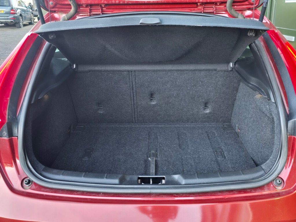 Used Volvo V40 2013 for sale - 76900785: Photo 9