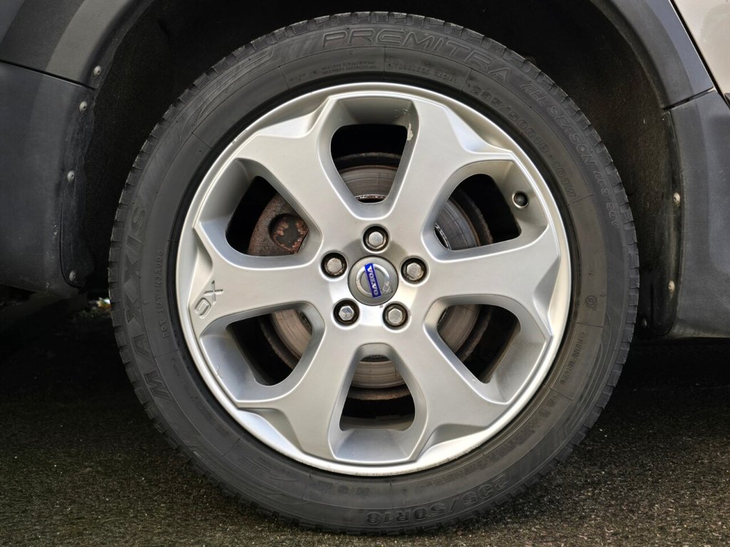 Used Volvo XC70 2011 for sale - 77512510: Photo 28