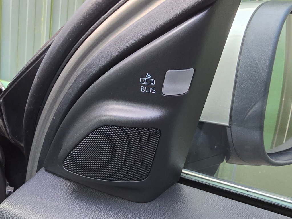 Used Volvo XC70 2011 for sale - 77512510: Photo 49