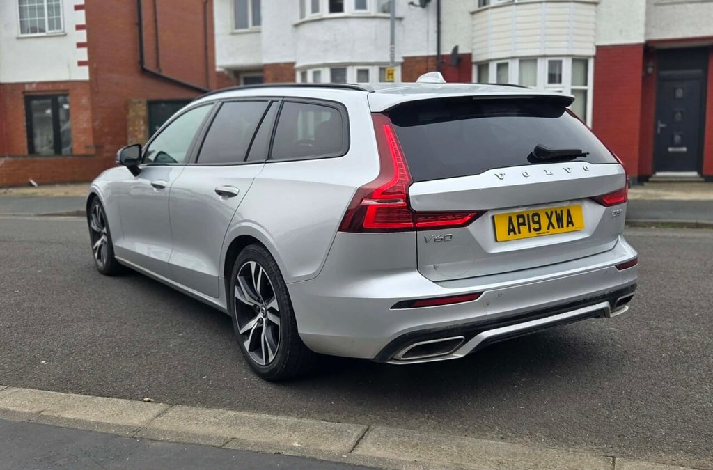 Used Volvo V60 2019 for sale - 78003227: Photo 3