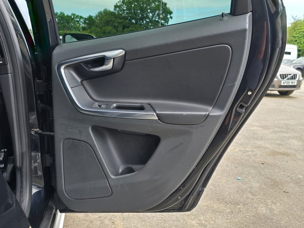 Used Volvo XC60 2013 for sale - 77302621: Photo 20