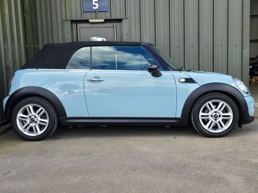 Used MINI Convertible 2013 for sale - 78056664: Photo 5