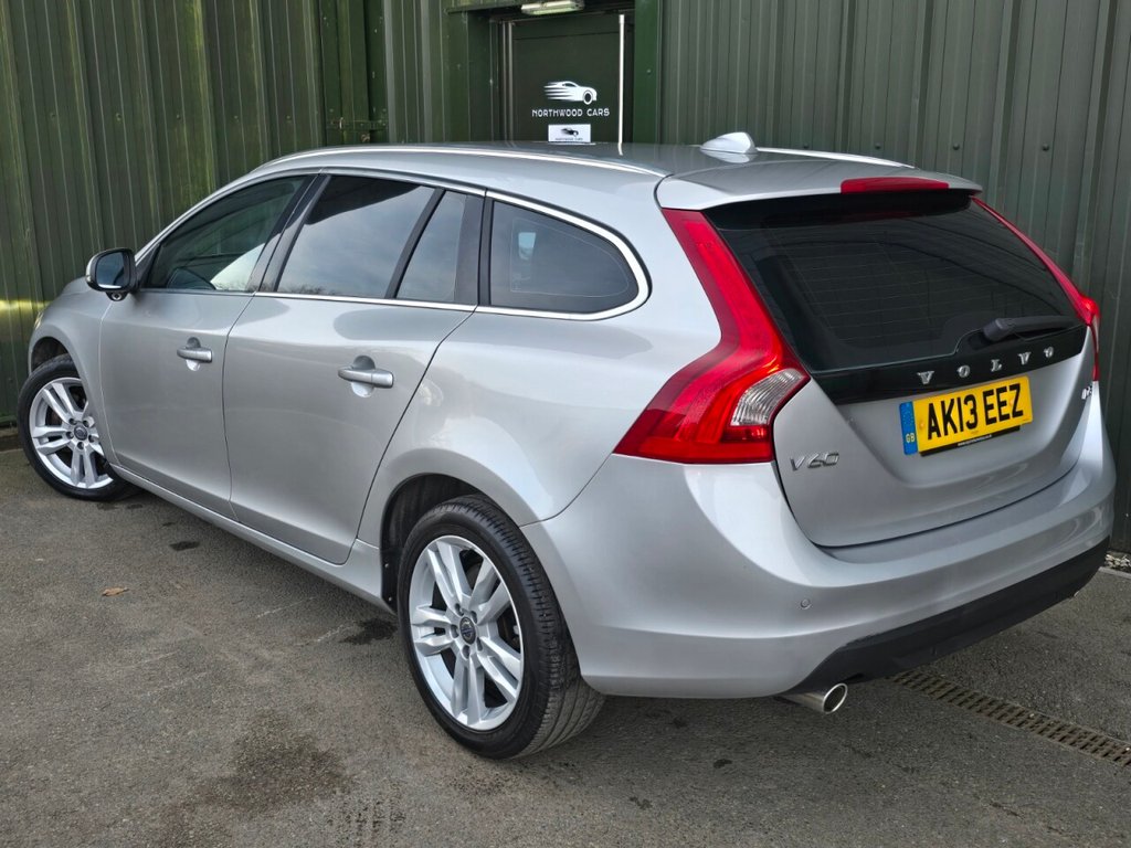 Used Volvo V60 2013 for sale - 77075470: Photo 2
