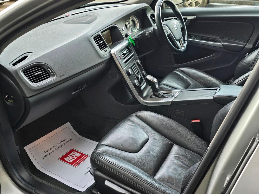 Used Volvo V60 2013 for sale - 77075470: Photo 23