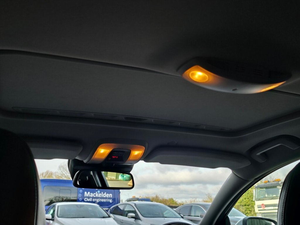 Used Volvo V60 2013 for sale - 77075470: Photo 31