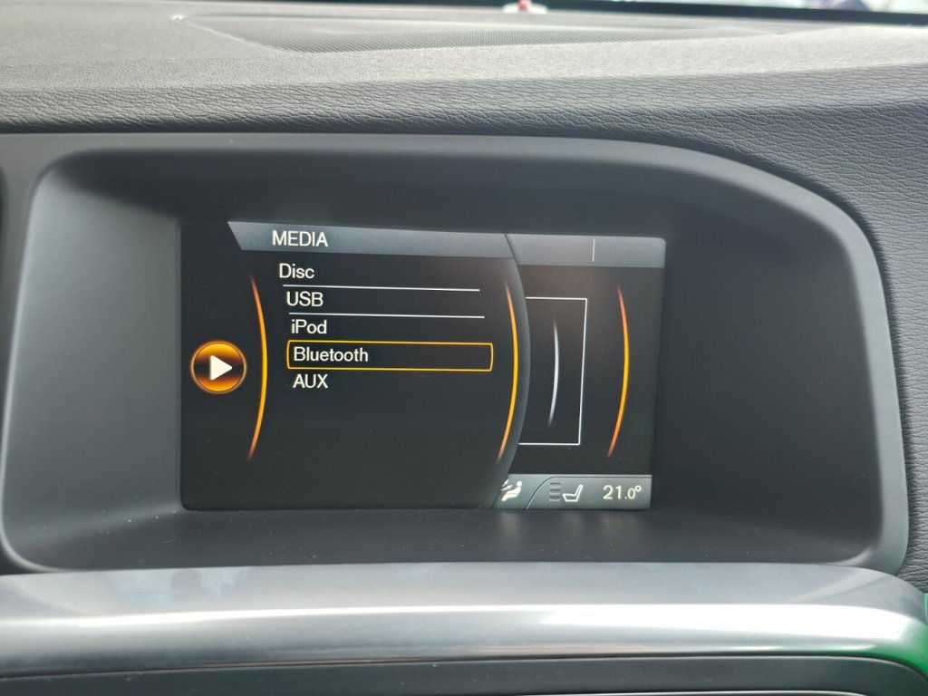 Used Volvo V60 2013 for sale - 77075470: Photo 39