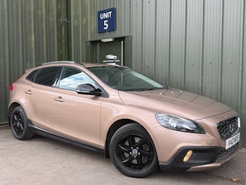 Used Volvo V40 2013 for sale - 79612397: Photo