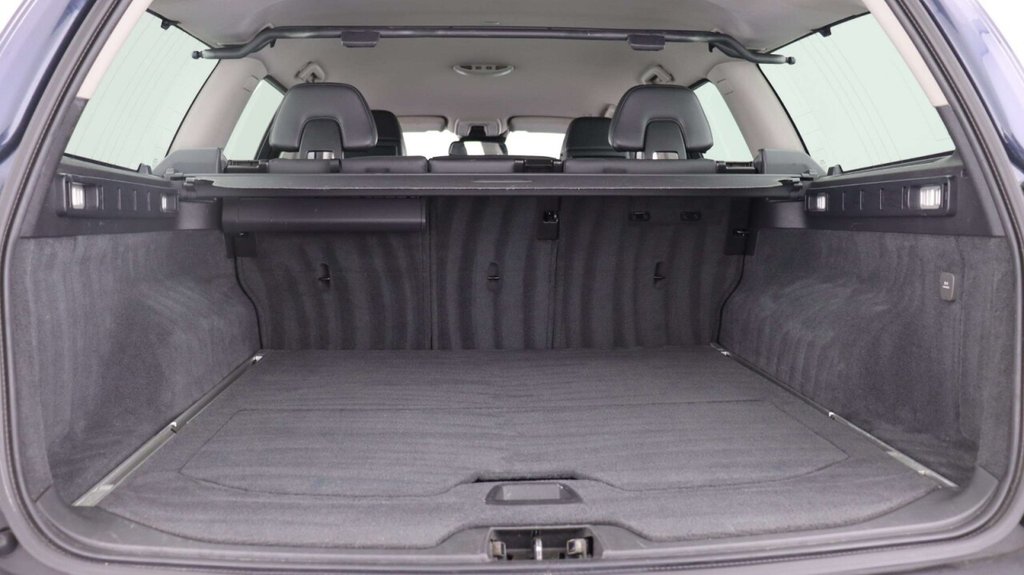 Used Volvo XC70 2012 for sale - 76105846: Photo 12